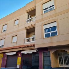 Local Comercial  C/ luis cernuda. Solvia inmobiliaria  locales vícar