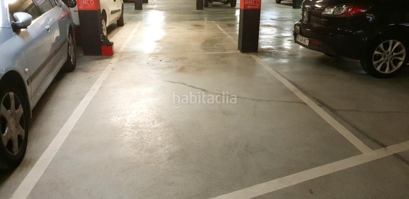 Foto 5f3805b2-0000-4014-bf35-aaebb7ec9b86. Aparcament cotxe a Derio