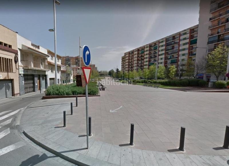 Foto fc169e63-b246-43e2-8abb-23e0df642c6c. Autoparkplatz in Centre Rubí