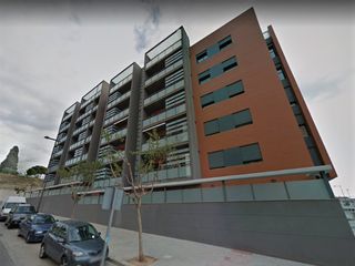 Car parking  Santa cecilia. Solvia inmobiliaria  garaje paterna