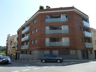 Parking coche  Lepant. Solvia inmobiliaria  garaje terrassa