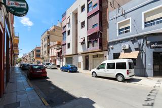 Aparcament cotxe  Josep pau margantoni. Solvia inmobiliaria  garaje alzira
