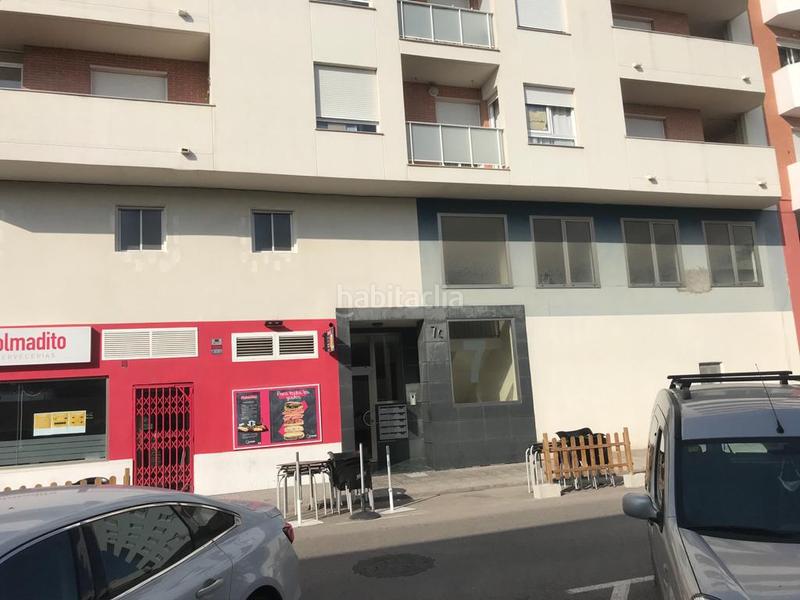 Foto 8aa60e4c-f2c8-49c7-8f16-b8226e606755. Car parking in Oliva pueblo Oliva