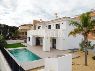 Haus  N/a. Moderna villa de nueva construcción en venta en la xara, dénia