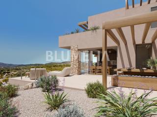Casa  N/a. Villa sostenible con vistas despejadas a la montaña en venta en