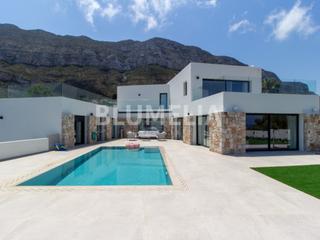 Haus  N/a. Moderna villa de lujo con vistas al mar en venta en dénia