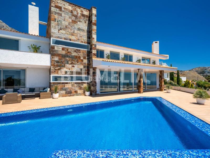 Foto 3fe672f0-141f-408d-8012-8e7adea4c50c. Xalet amb calefacció aparcament piscina a Altea la vella Altea