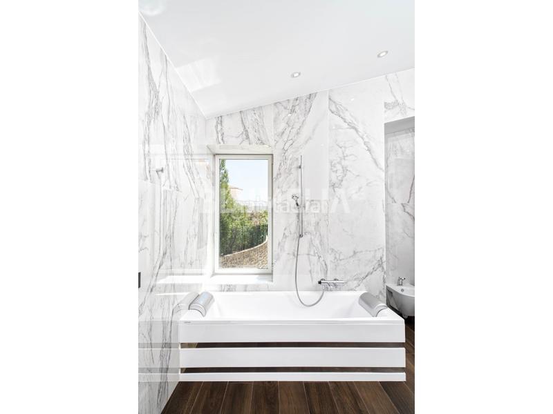 Foto 44a4048c-a2b6-4926-95f9-9853625df3b7. Xalet amb calefacció aparcament piscina a Altea la vella Altea