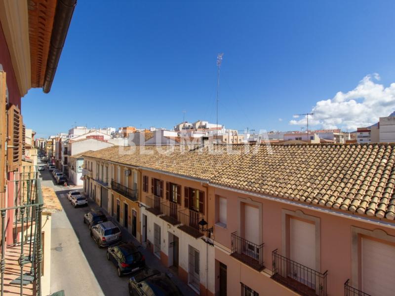 Foto c24687ee-d22d-4028-aea5-7619ae3dae95. Casa con riscaldamento parcheggio in Centro Urbano Dénia