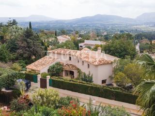 Haus  N/a. Villa mediterránea con vistas al valle en venta en jávea