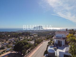 Casa  N/a. Villa de lujo con vistas panorámicas al mar en venta en la costa