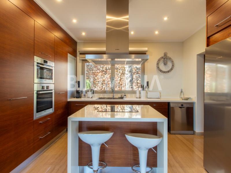 Foto 0688051b-2ed0-4bd8-a75b-b38ba5d1a097. Casa con riscaldamento parcheggio piscina in La Fustera Benissa