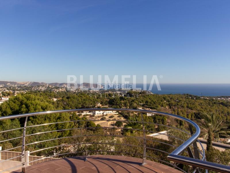 Foto 2b34b78a-fde4-489c-9826-59408d6934ec. Casa con riscaldamento parcheggio piscina in La Fustera Benissa