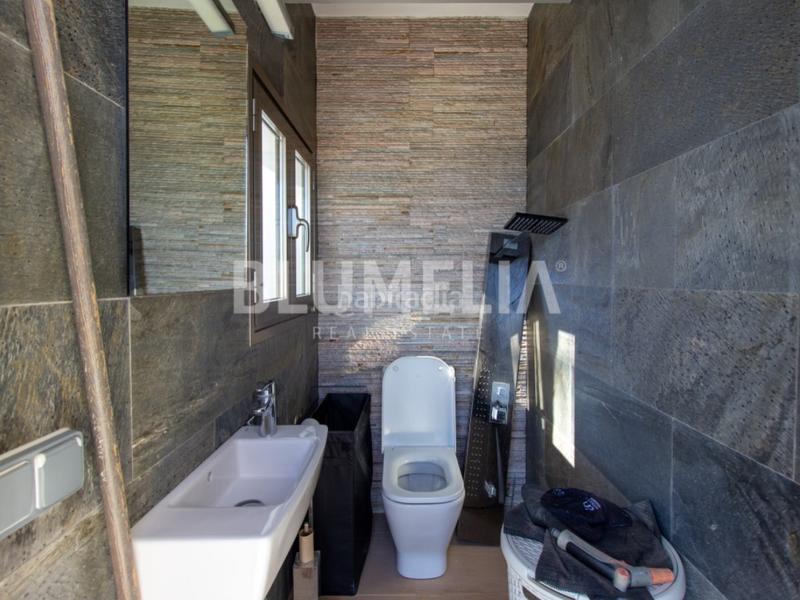 Foto 3e36bc1c-da1b-4580-92e1-46924e327577. Casa con riscaldamento parcheggio piscina in La Fustera Benissa