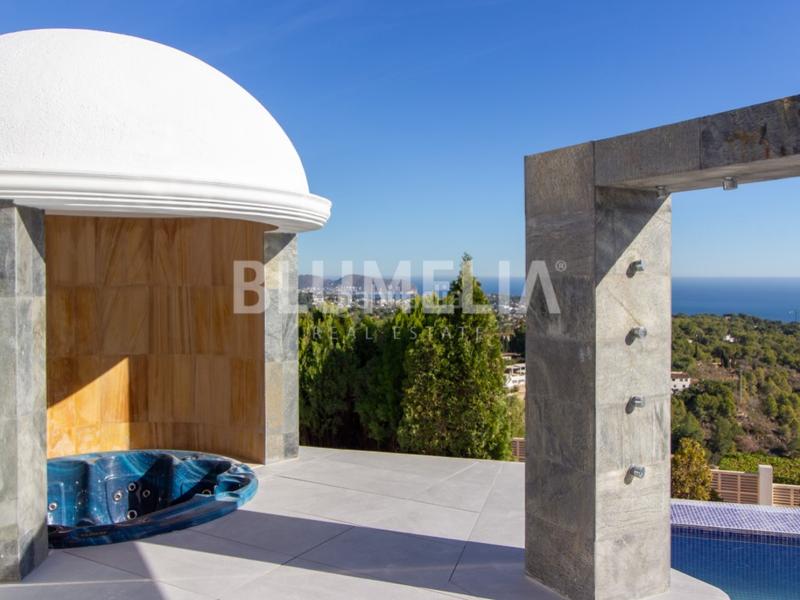 Foto c9382ec9-a057-43cf-b03d-ff2426a9609b. Casa con riscaldamento parcheggio piscina in La Fustera Benissa