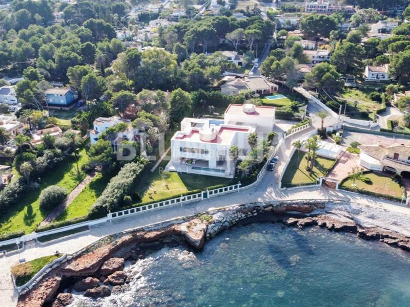 Foto a9800022-55eb-4d50-a32a-2e8e10636a37. House with parking in Las Rotas / Les Rotes Dénia