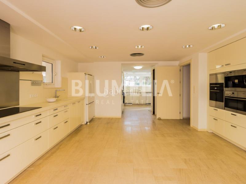 Foto b7d492cf-7a5f-4d60-b560-25ca144818cf. House with parking in Las Rotas / Les Rotes Dénia