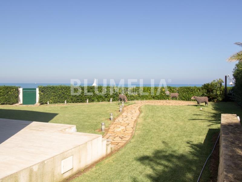 Foto b8e62edc-0f12-49f0-895d-6e60a68d6b1c. House with parking in Las Rotas / Les Rotes Dénia