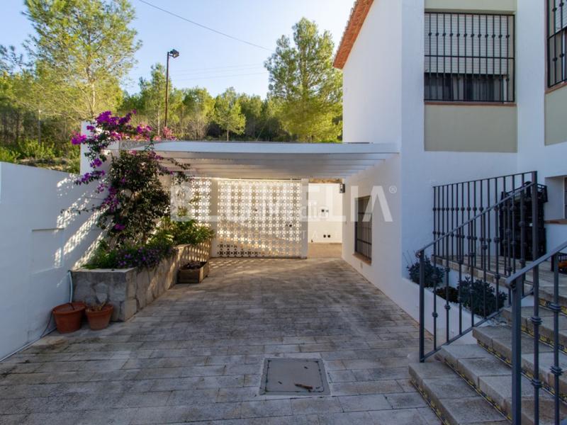 Foto 017211a9-d2b7-41c8-a342-a5a5095eb534. House with parking pool in Las Rotas / Les Rotes Dénia