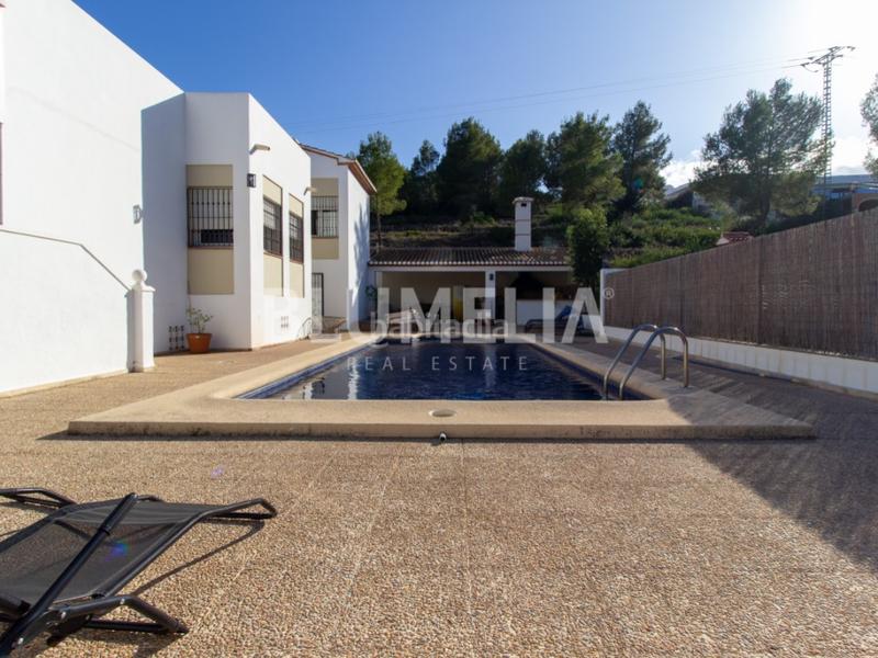 Foto 1d1dadbc-8c55-4d1f-a945-2227c6857f84. House with parking pool in Las Rotas / Les Rotes Dénia