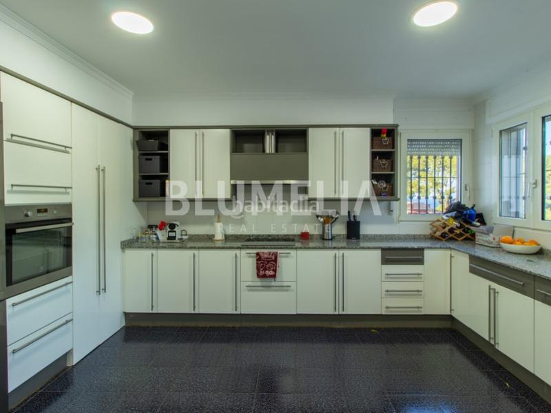 Foto 91604f62-d082-4d11-be27-216b2fe2302f. House with parking pool in Las Rotas / Les Rotes Dénia