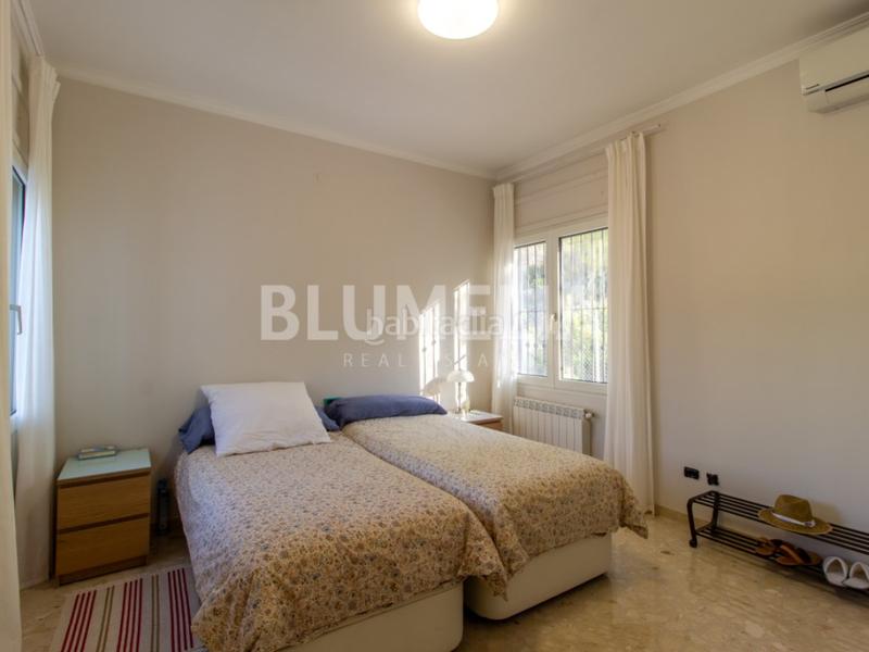 Foto f23f2f2b-f46c-40d7-9bce-bce3f48f7a56. House with parking pool in Las Rotas / Les Rotes Dénia