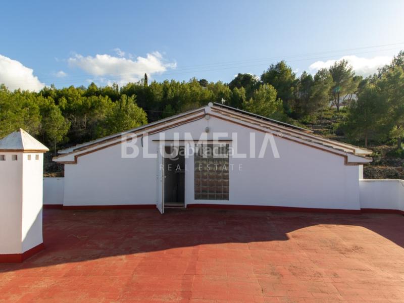 Foto f766ca6b-f557-42d4-9075-fc7f1cab41b6. House with parking pool in Las Rotas / Les Rotes Dénia