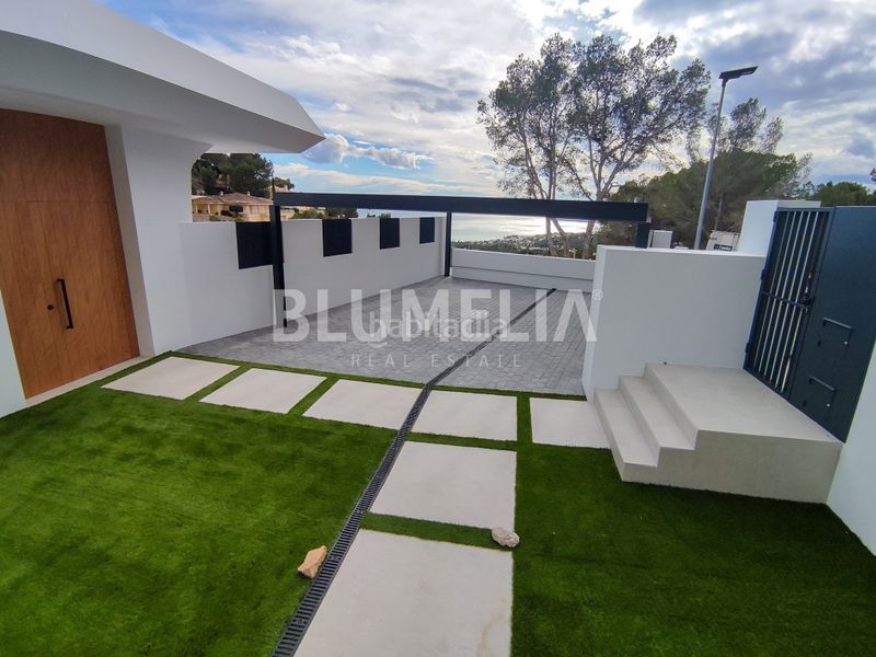 Foto 5d43c870-dac2-4546-83d5-903a47b47be2. Casa amb calefacció aparcament piscina a Altea la vella Altea