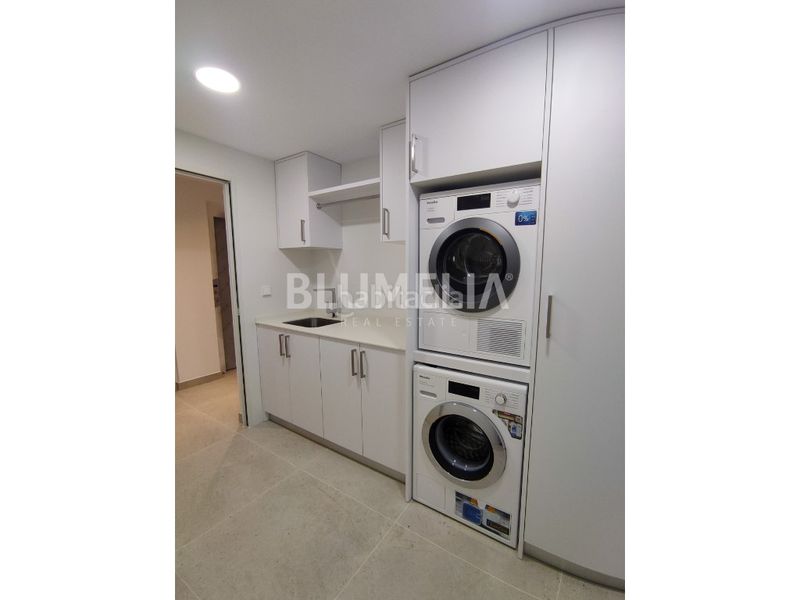 Foto b4efaf60-b772-4d5e-9604-51103c156cc4. Casa amb calefacció aparcament piscina a Altea la vella Altea