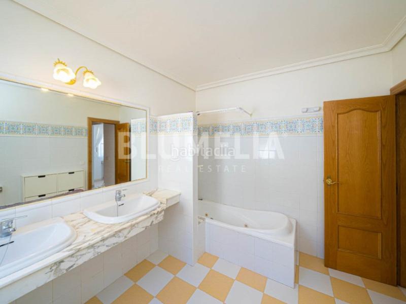 Foto b09b5f44-fec8-4a69-8aa8-b7540eb092d2. Casa amb calefacció aparcament piscina a El Montgó Dénia