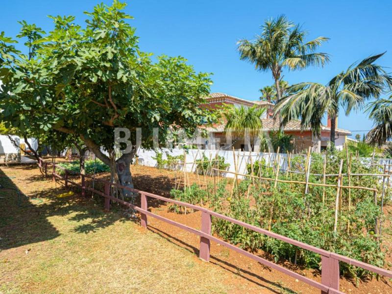 Foto d78e577b-b123-49d4-b1c1-010c2792d59d. Casa amb calefacció aparcament piscina a El Montgó Dénia