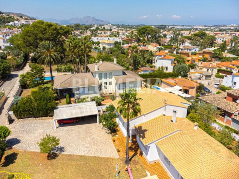 Foto d868fa10-73ba-439c-a1bc-eb4fe115a490. Casa amb calefacció aparcament piscina a El Montgó Dénia