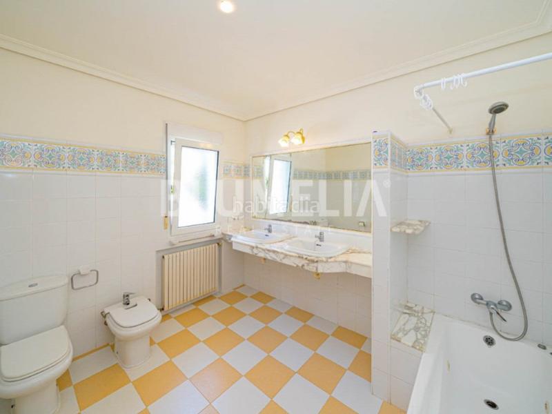 Foto e66a1d79-fa5e-4a5f-a824-e36f7a63e9b3. Casa amb calefacció aparcament piscina a El Montgó Dénia