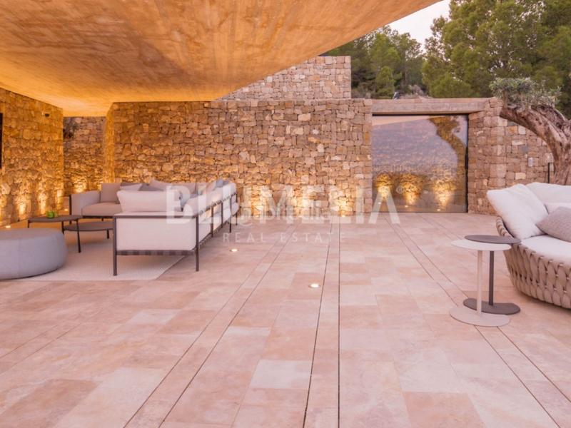 Foto d2fb1194-eba1-4c50-a67a-1a74242580df. Haus mit heizung parking pool in La Fustera Benissa