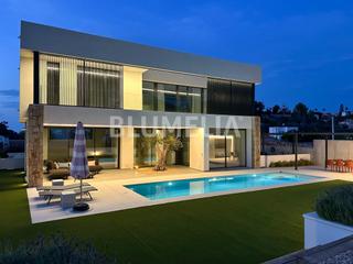 Xalet en El Montg. Villa de lujo con vistas al mar y al montgo en venta en dnia