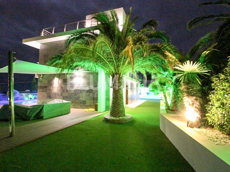 Foto 7cdfb219-e1c5-4a51-878f-f34e897cc2f2. House with heating parking pool in Canuta Calp