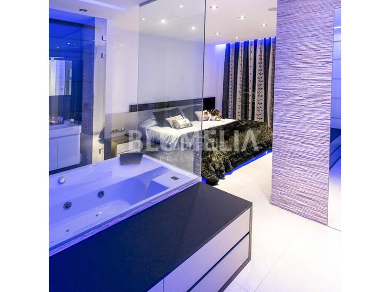 Foto aa80813d-9319-441d-90a1-a13d73f2b6f9. House with heating parking pool in Canuta Calp