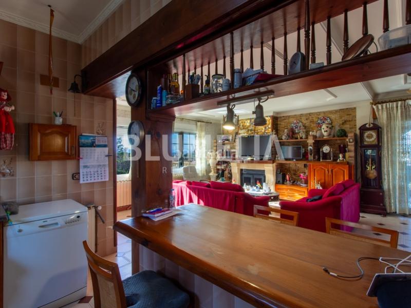 Foto dc54d27f-5afb-4824-b32d-de7eb3090e87. Casa con riscaldamento parcheggio piscina in El Montgó Dénia