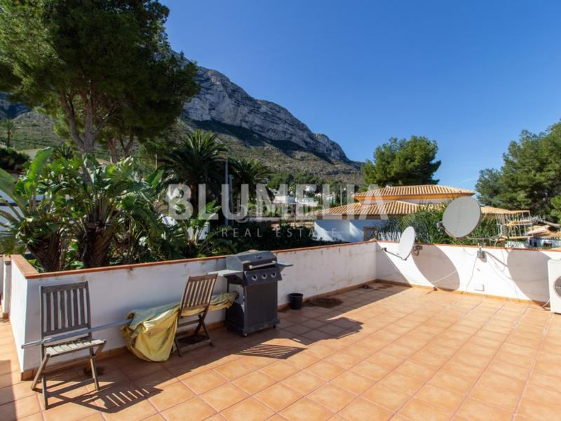 Foto 5c440add-95ec-4458-9403-3d5a417b3513. Casa amb calefacció aparcament piscina a El Montgó Dénia