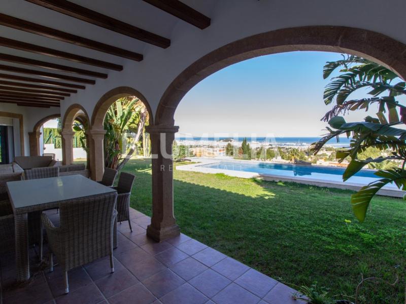 Foto ab881d95-5da4-4fc2-a181-bdee44f67502. Casa amb calefacció aparcament piscina a El Montgó Dénia