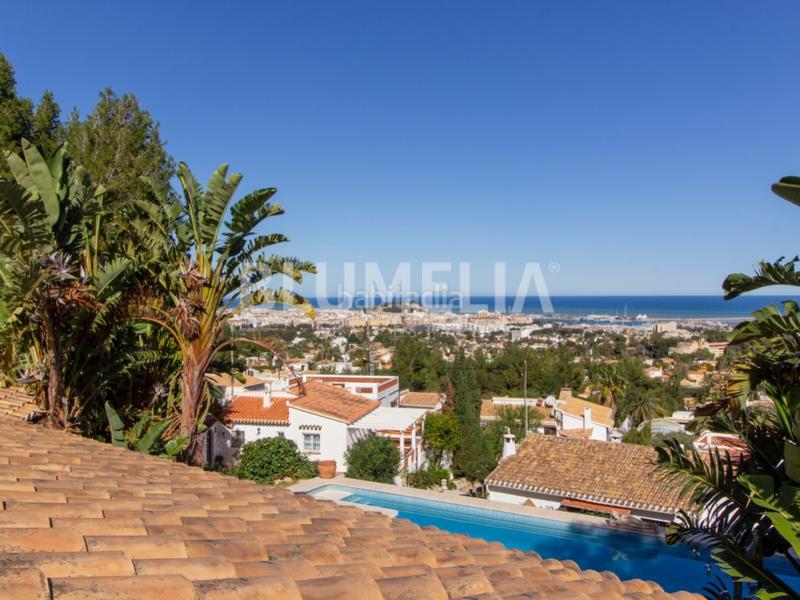 Foto e8b923af-a3e0-46a1-bde6-70052bbd4f0f. Casa amb calefacció aparcament piscina a El Montgó Dénia