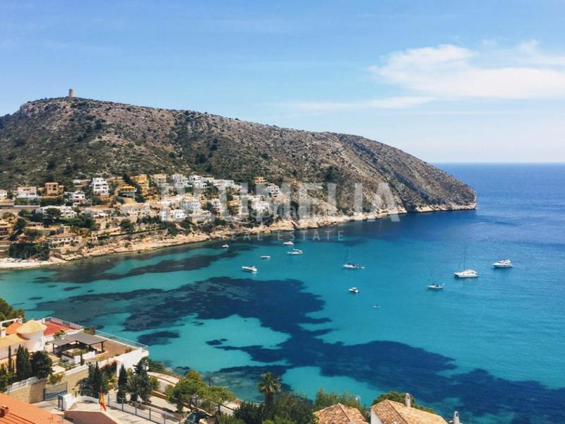 Foto 133e89e7-5012-4aa4-9a21-63ceaf4ba8b0. House with heating parking pool in Paichi Moraira