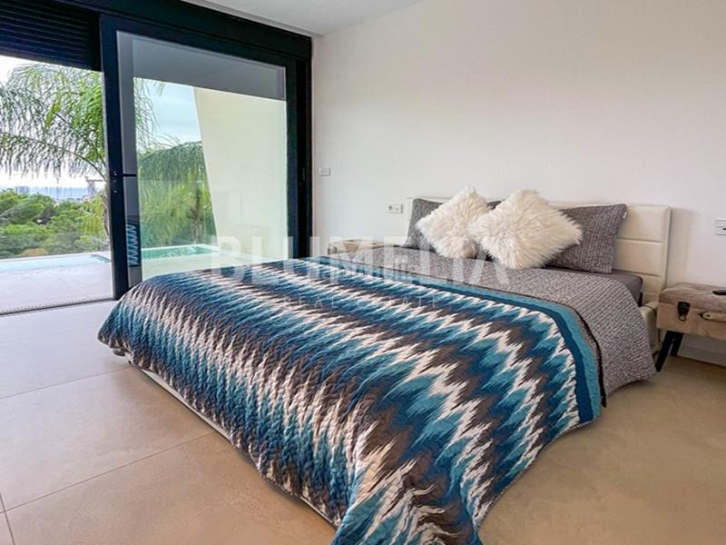 Foto 7964596f-a7ce-4885-9960-2c0beac2c0b5. Casa amb calefacció aparcament piscina a Golf Bahía Finestrat