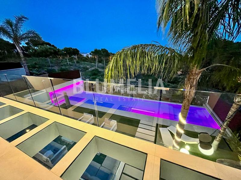 Foto c97d2f43-72e5-49a7-9f3a-f9ea7ee96f62. Casa amb calefacció aparcament piscina a Golf Bahía Finestrat