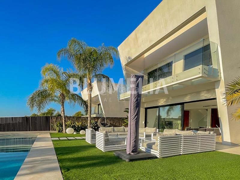 Foto ffc470f8-f42f-4c1c-bb2d-2b0550677701. Casa amb calefacció aparcament piscina a Golf Bahía Finestrat