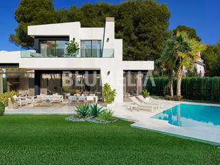 Maison à La Fustera. Villa moderna en venta a 1 km de la playa de la fustera, benissa