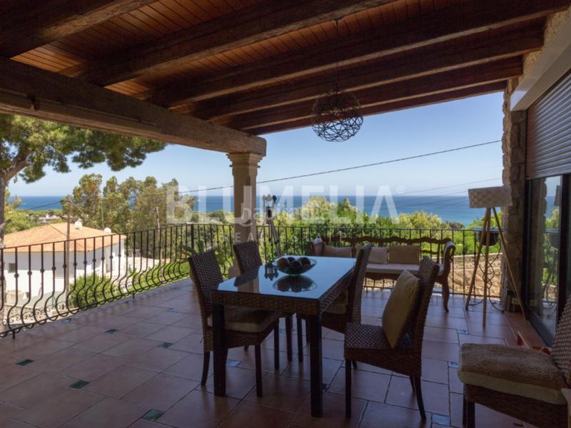 Foto 277adeea-2a90-440d-ad55-915bdbcd0799. Chalet avec chauffage parking piscine dans Las Rotas / Les Rotes Dénia