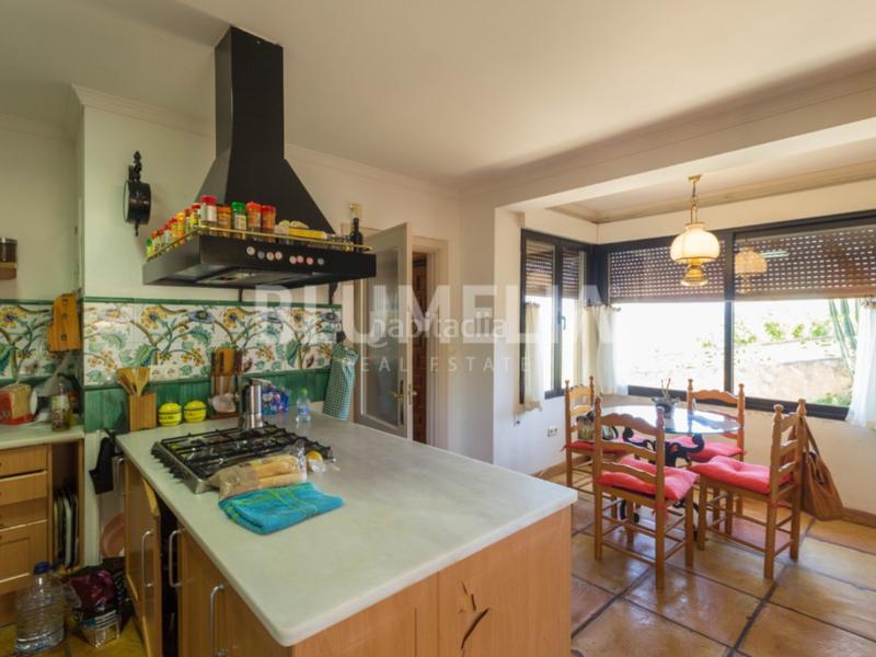 Foto 8af814d8-2de7-4dda-a03f-d62fb15f718d. Chalet avec chauffage parking piscine dans Las Rotas / Les Rotes Dénia