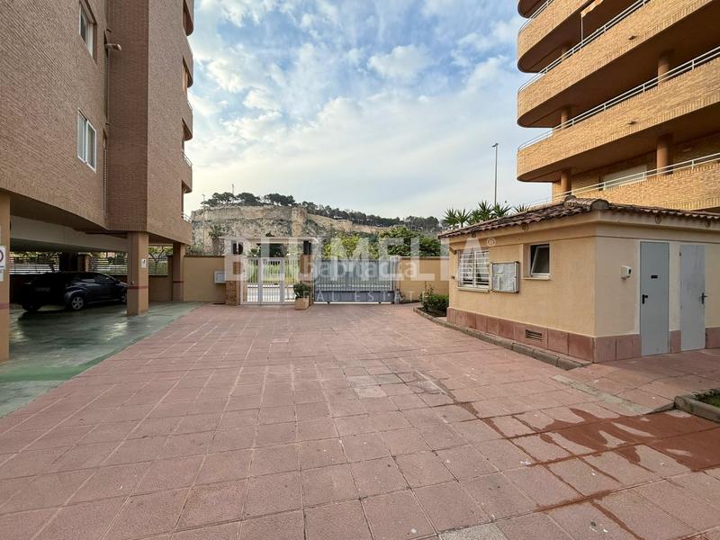 Foto ce72aad5-f0a1-4916-9754-3a17bd10f647. Lloguer apartament amb calefacció aparcament piscina a Dénia
