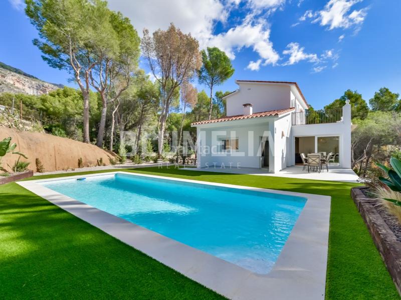 Foto 889f8504-2682-44f3-876b-ce9d196e2be0. Casa amb aparcament piscina a Altea ciudad Altea